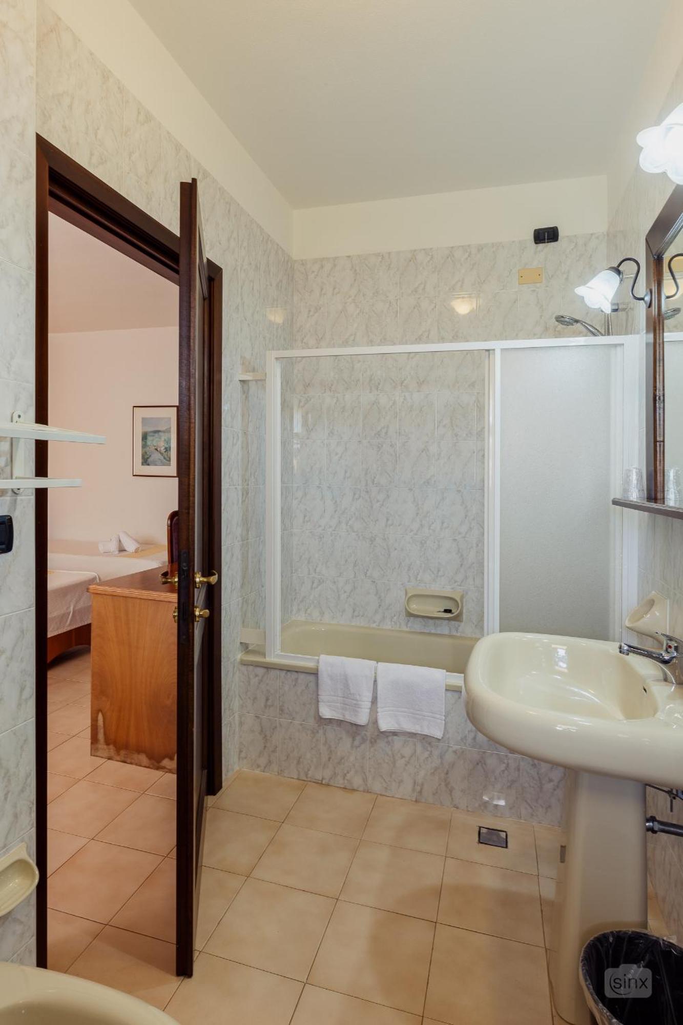 Malaspina Hotel & Resort 보사 외부 사진